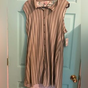 Dress with lace back. 3x but fits like a 1x